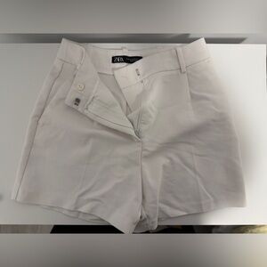 Zara Men's Cream Chinos